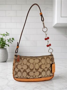 Coach Vintage Signature Demi Pouch/Shoulder Bag